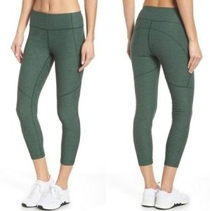 NWT! Outdoor Voices 3/4 leggings Small
